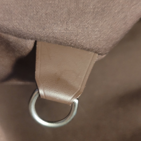 Louis Vuitton Keepall 45 in Epi Leather FREE POSHMARK AUTHENTICATION! - Picture 13 of 14